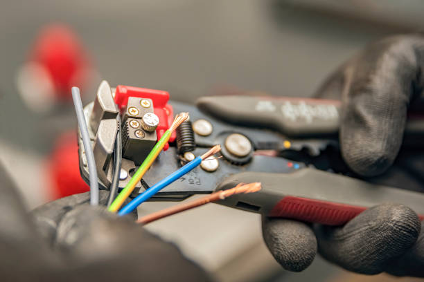 Best Licensed Electrician  in Huntsville, TX